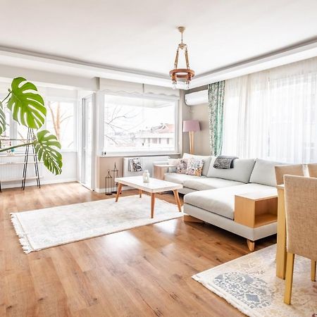 Ferienwohnung Vibrant Flat With Balcony In Maltepe Istanbul Exterior foto